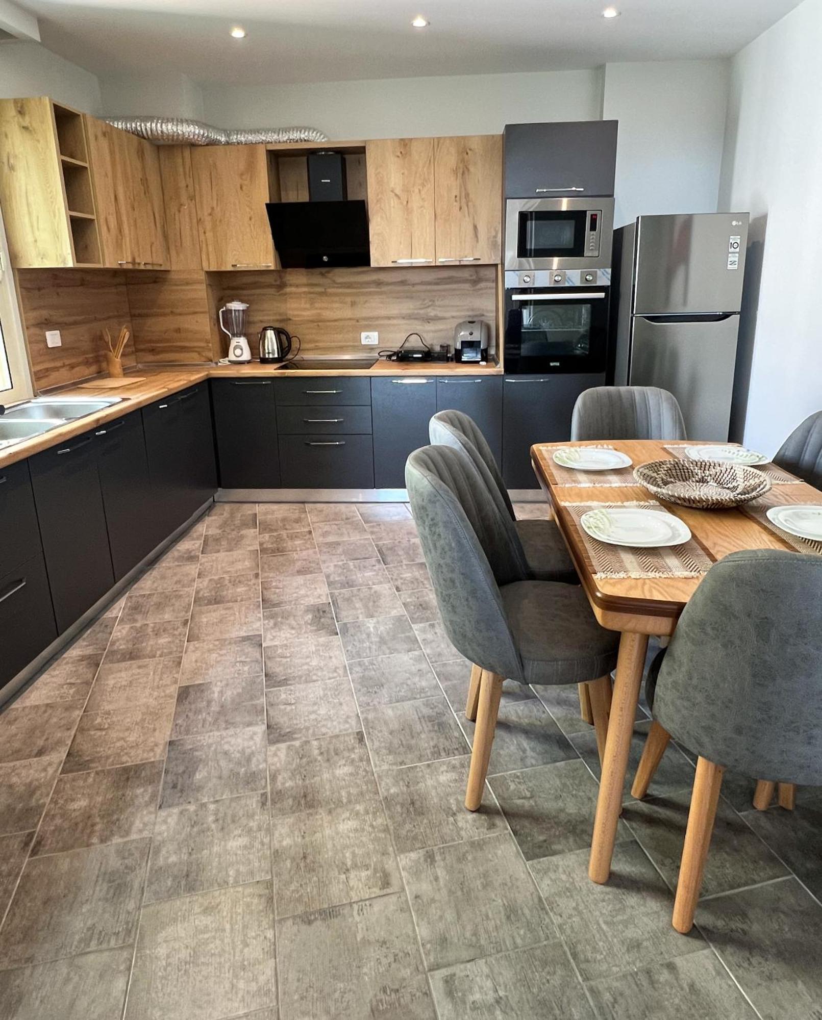 Sea View Apartments Драч Екстериор снимка