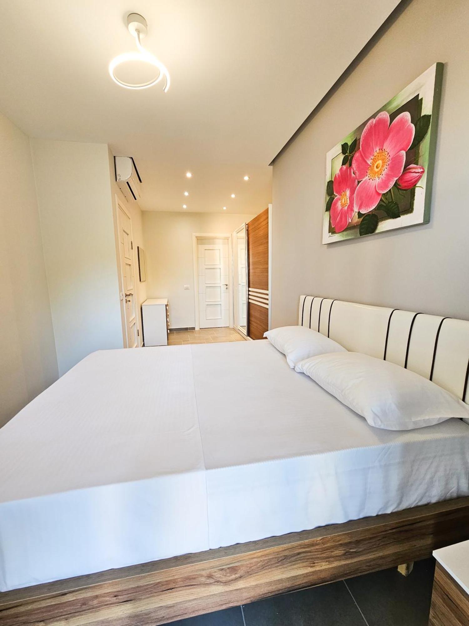 Sea View Apartments Драч Екстериор снимка