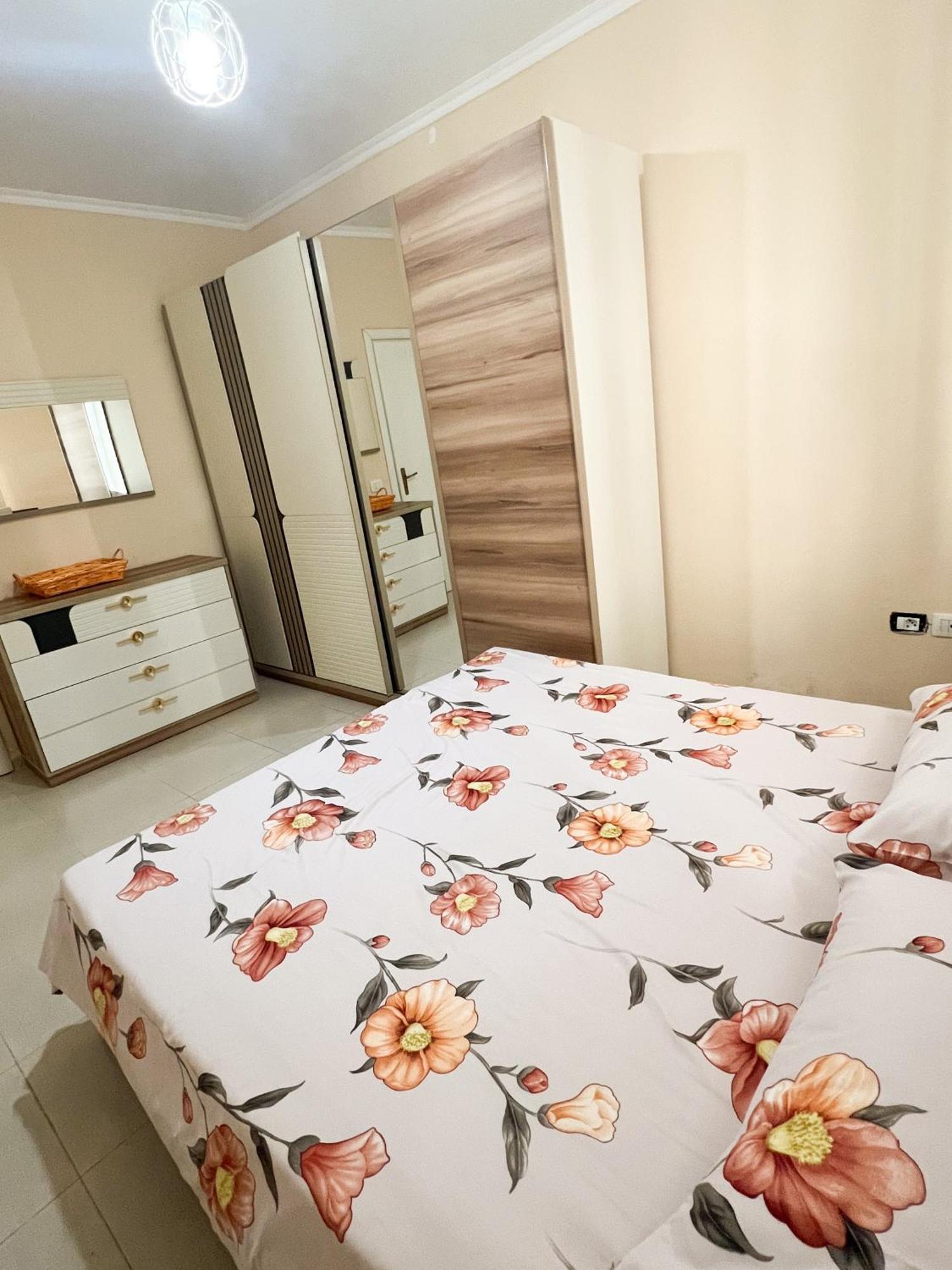 Sea View Apartments Драч Екстериор снимка